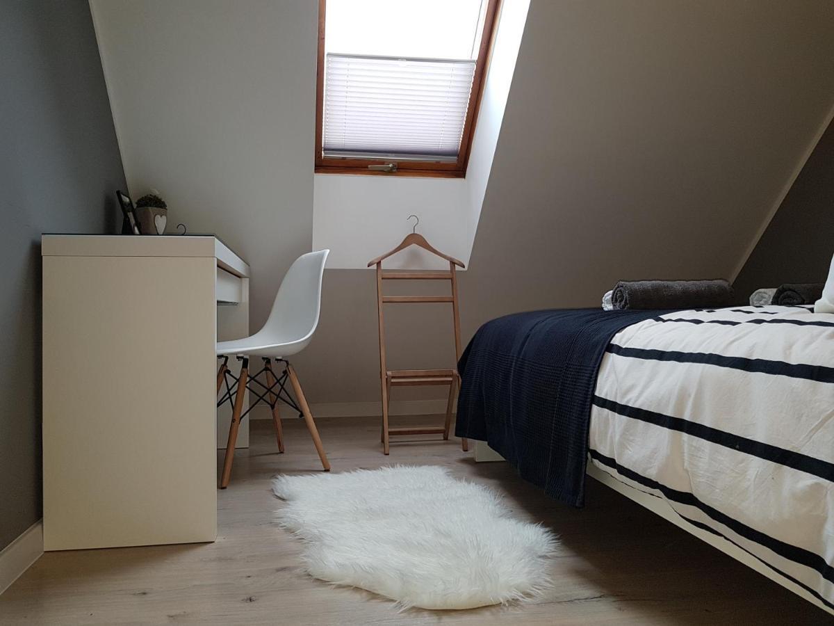 Black Rose Apartament Targi 3 Km, F-Ry Vat Kielce Room photo
